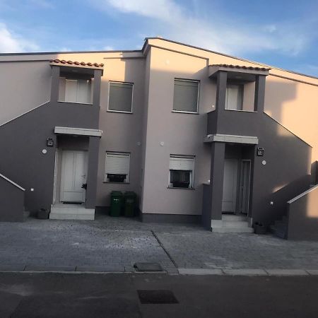 Apartman Petra 2 Vir Eksteriør billede