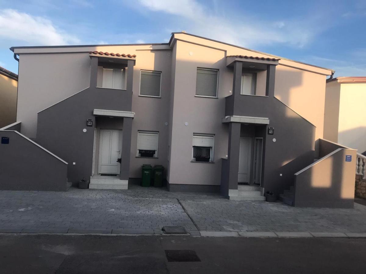 Apartman Petra 2 Vir Eksteriør billede