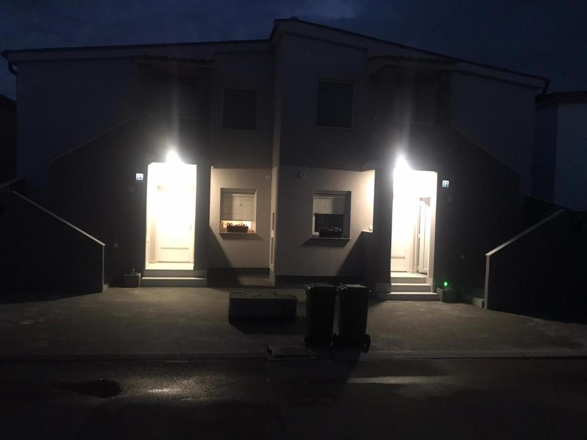 Apartman Petra 2 Vir Eksteriør billede