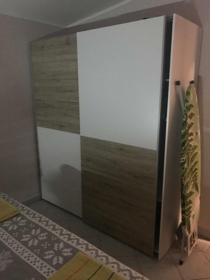 Apartman Petra 2 Vir Eksteriør billede