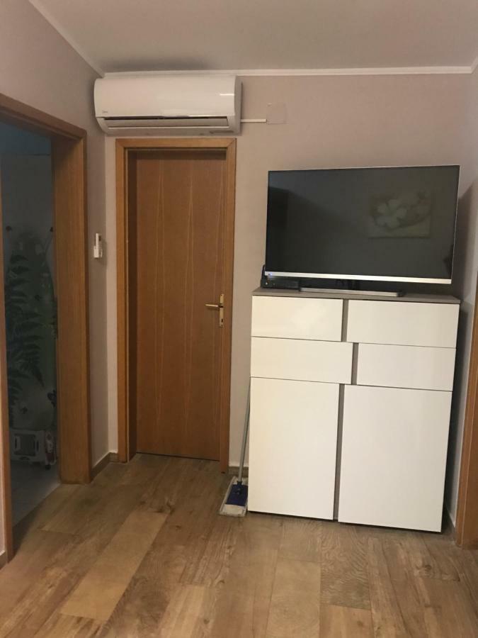 Apartman Petra 2 Vir Eksteriør billede